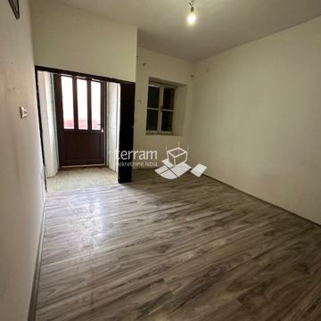 Istra, Vodnjan, stara kamena kuća u nizu, 110m2 #prodaja