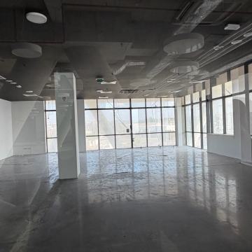 Lokal za salon / polikliniku / igraonicu / gym
