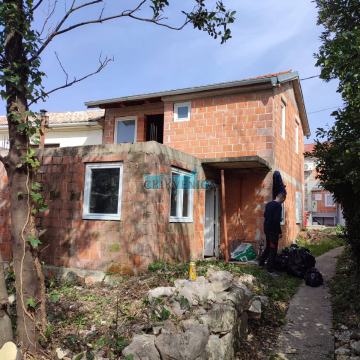 JADRANOVO ROH BAU KUĆA 98m2 - blizu mora
