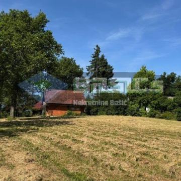 JASTREBARSKO-DESINEC - građevinsko zemljište, 2 parcele, 1.395 m2