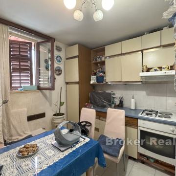  Jednosoban stan za renovaciju-Split