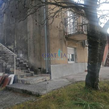 JURDANI, dvojna kuća za adaptaciju s odličnim potencijalom