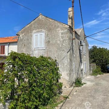 [PRILIKA] Kamena Dalmatinska Kuća – Oaza na otoku Molatu