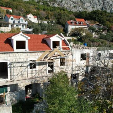 KAMENA KUĆA s zemljištem, Maslinik 20 stabala, Otvoreni pogled na more