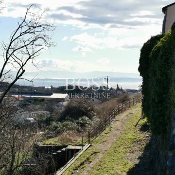 Kastav, samostojeća kuća 289m2, 160.000€