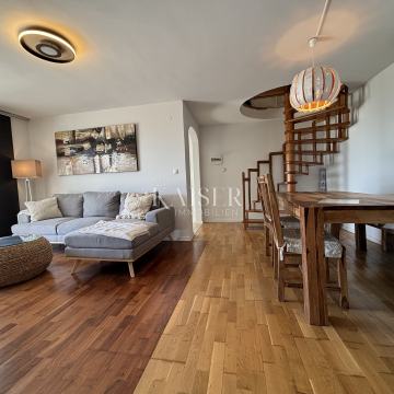 Kastav, Trinajstići - novouređena kuća s pogledom na more, 100 m2