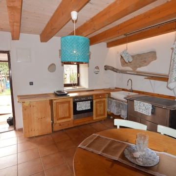 KAŠTELIR -KAMENA KUĆA U NIZU PRODAJE SE