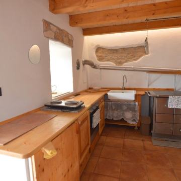 KAŠTELIR -KAMENA KUĆA U NIZU PRODAJE SE