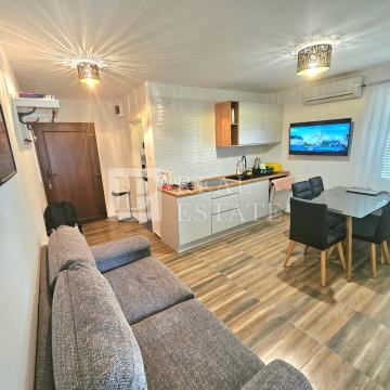 KLENOVICA - predivno uređen stan s pogledom na more