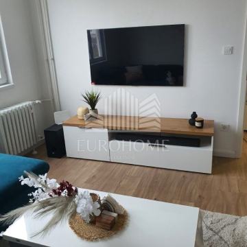 Moderan 2s stan na Knežiji + spremište