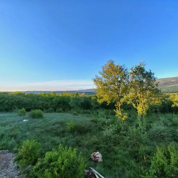 Kršan, atraktivno građ. zemljište, BEZ PROVIZIJE ZA KUPCA