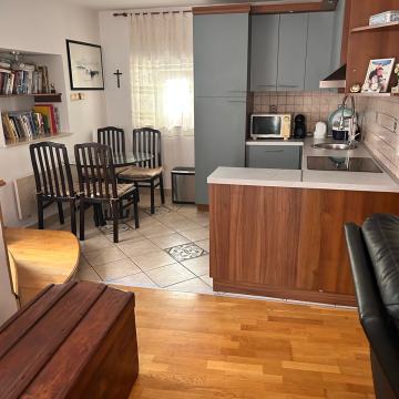 Kuća Cres grad 120 m2