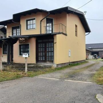 Kuća: Petrinja, 193.00 m2, DRAŽBA