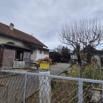 5 km od Zaboka, obiteljska kuća, Prodaja