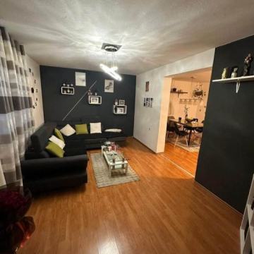 Kuća: Dugo Selo, 150.00 m2 (Prozorje)