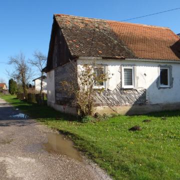 KUĆA JASTREBARSKO: Cvetković, 63.00 m2 SA JOŠ JEDNIM GRADILIŠTEM