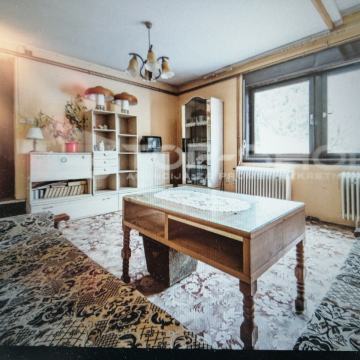 Kuća: Kloštar Ivanić, 350.00 m2