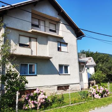 Kuća: Korenica, Plitvička Jezera 280.00 m2