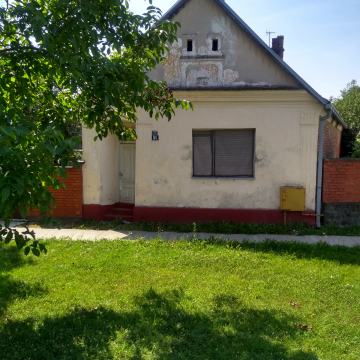 Kuća: Koška, prizemnica, 100 m2