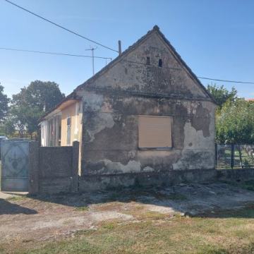 Kuća: Lađanska, 55.00 m2