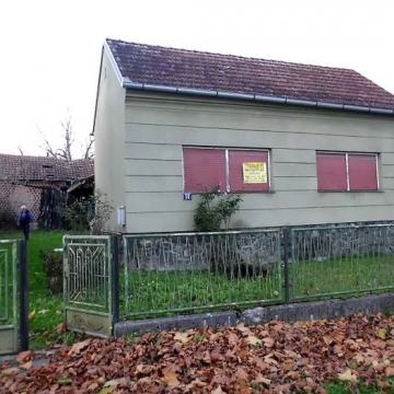 Kuća: Lipik (Filipovac), kuća sa objektom, dvorom i voćnjakom!