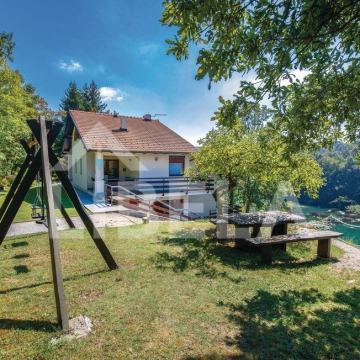 Kuća za odmor na ekskluzivnoj lokaciji, 260m2, Gornji Zvečaj, Mrežnica