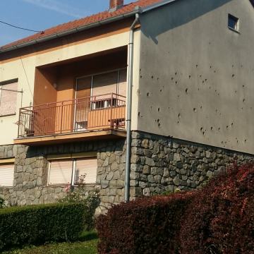 Kuća: Pakrac, 129.00 m2 + 672 m2 dvorište