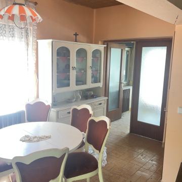 Kuća: Podgora Krapinska, 250.00 m2