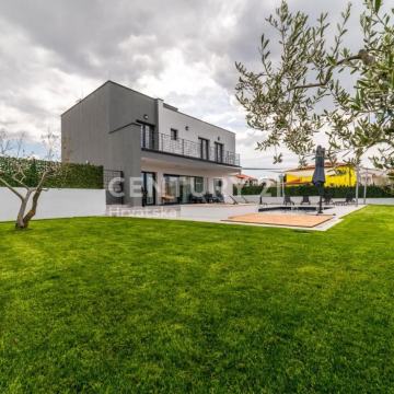 Kuća: Poreč, 200.00 m2