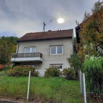 Kuća, Požega, 190 m²