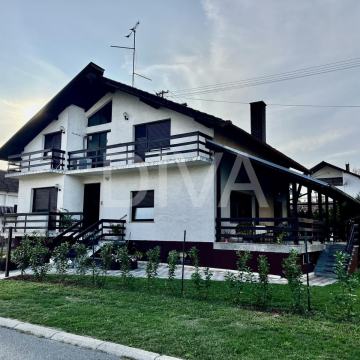 Kuća Prodaja Slavonski Brod 254 m2