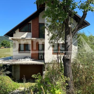 kuća prodaja Vrhovine 130m2