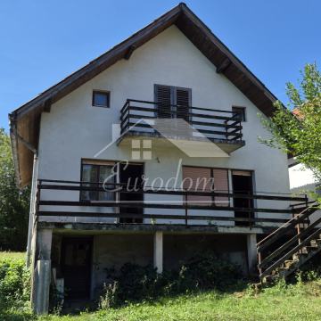 Kuća na prodaju u Oroslavju – 116 m², zemljište 699 m²