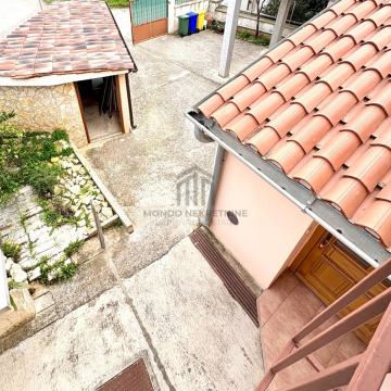 Kuća na prodaju – Škatari, Pula