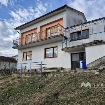 Samostojeća kuća za renovaciju 190 m² + potkrovlje – Krapina, Šabac