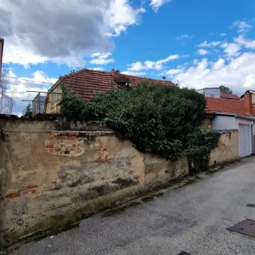 Kuća za rušenje Laščina