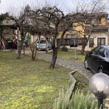 SAMOBOR, GIZNIK, ODRŽAVANA KATNICA, BLIZINA SVIH SADRŽAJA!!!