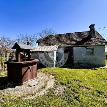 Križ, Vezišće, kuća 30 m2 - uporabna+energetski, zemljište 1104 m2, 26