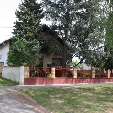 Kuća: Sarvaš, 154.00 m2