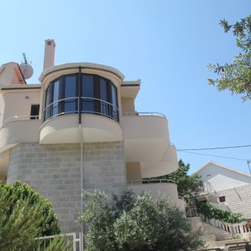 Kuća: Seget Vranjica, višekatnica, 400 m2 -  *** POGLED NA MORE ***