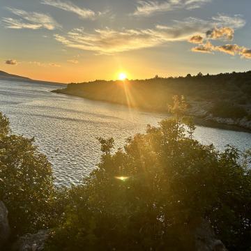 Kuća Cres -Pernat sa okučnicom