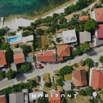 Kuća s tri apartmana  - Panoramski pogled na more