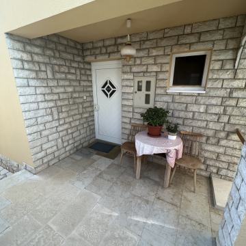 PRILIKA!!! KUĆA NA VIDIKOVCU!!!