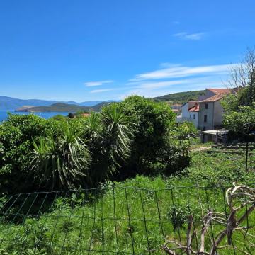 Kamena kuća sa pogledom na more i vrtom, starina, Vrbnik, otok Krk
