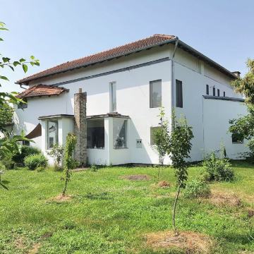 Kuća: Vukovar ( Borovo) 550.00 m2, parcela 2000m2