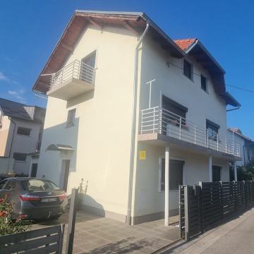 Kuća: Zagreb (Donja Dubrava), 270.00 m2 bruto