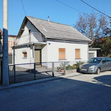 Kuća: Zagreb (Donja Dubrava), 80.00 m2