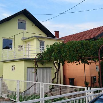 Zagreb-kuća sa 2 odvojena stana. zamjena/kredit. exl.