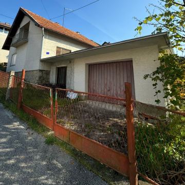 Kuća: Zagreb (Kustošija), 80.00 m2