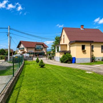 Kuća Zaprešić, 84 m2+600 m2 parcela